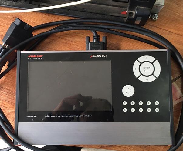 行車路上的碎砂多,如何保護底盤?