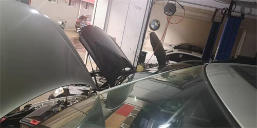 汽車水箱散熱風扇不轉的原因