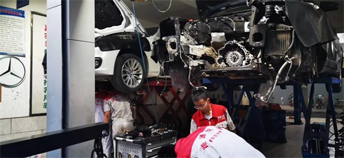 濟南沃爾沃汽車維修哪家好，汽車凹陷可以上哪維修？